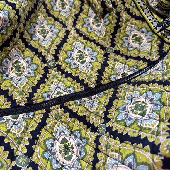 Vera Bradley Large Duffle - Cambridge pattern - Picture 5 of 6